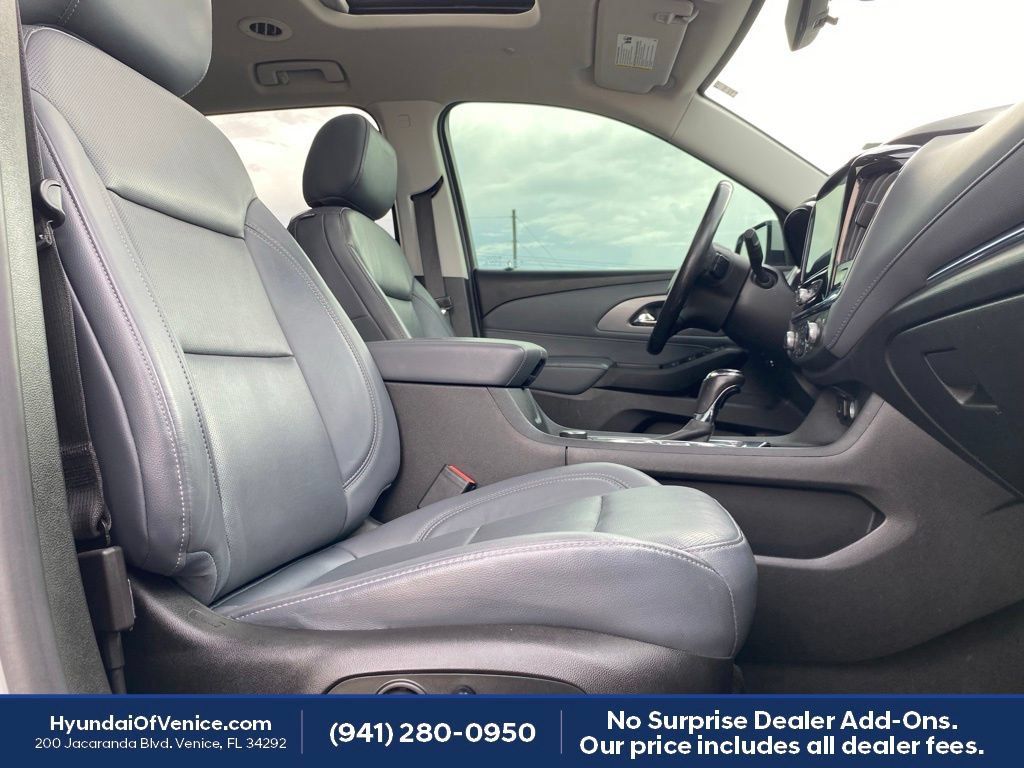 Used 2019 Chevrolet Traverse Premier w/ Driver Confidence II Package FWD image 18
