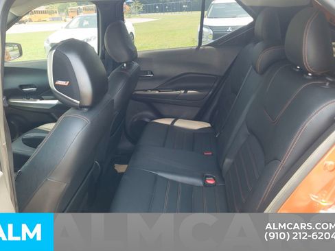 Used 2019 Nissan Kicks S FWD image 17