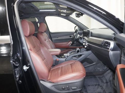 Used 2023 Kia Telluride SX Prestige image 15