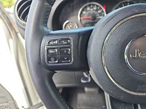 Used 2017 Jeep Wrangler Sport w/ Quick Order Package 24S AWD/4WD image 13