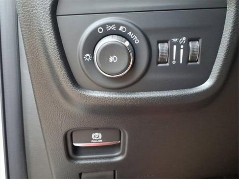 New 2025 Jeep Grand Cherokee L Limited image 21