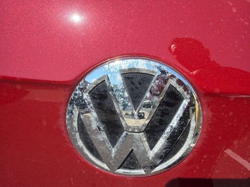 Used 2020 Volkswagen Tiguan SE AWD/4WD image 9
