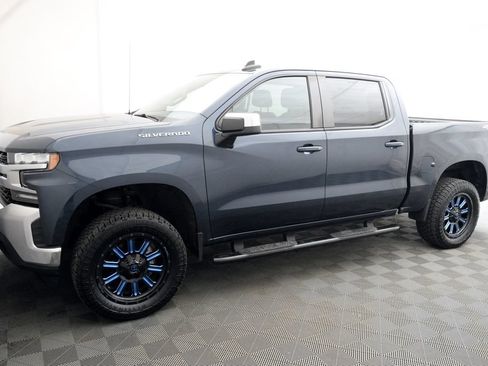 Used 2020 Chevrolet Silverado 1500 LT AWD/4WD image 8