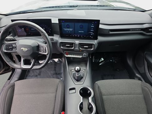 Used 2024 Ford Mustang GT RWD image 9