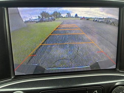 Used 2014 GMC Sierra 1500 SLT w/ Driver Alert Package AWD/4WD image 4