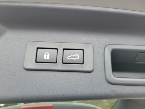 Used 2026 Subaru Forester Premium AWD/4WD image 7