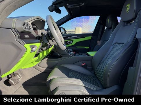 Used 2021 Lamborghini Urus image 13
