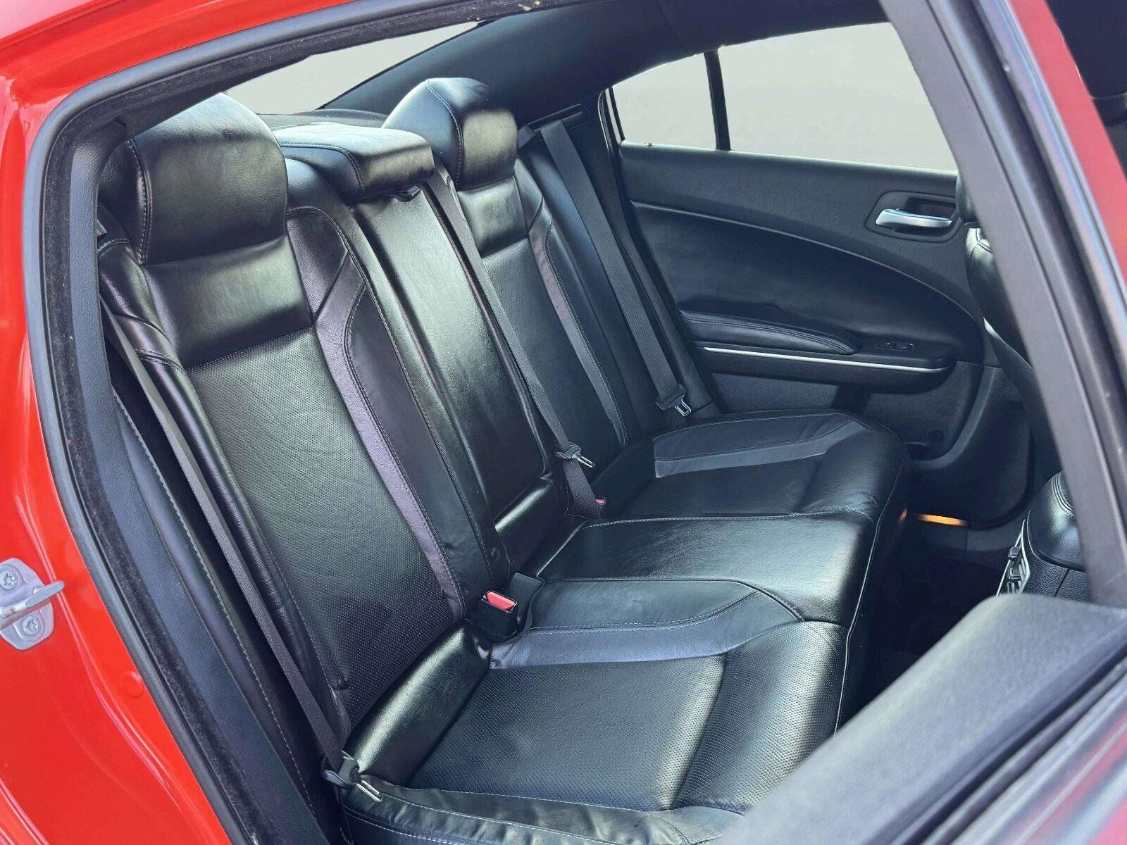 Used 2021 Dodge Charger SXT w/ Leather Interior Group RWD image 35