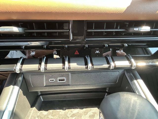 Used 2026 GMC Canyon AT4 w/ Technology Plus Package AWD/4WD image 32