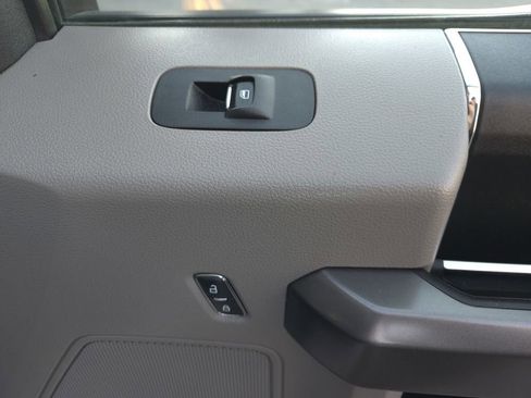 Used 2019 Ford F550 4x4 Crew Cab Super Duty image 19