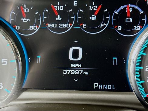 Used 2019 Chevrolet Suburban Premier AWD/4WD image 2