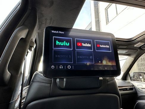 Certified 2023 Cadillac Escalade ESV Sport Platinum w/ LPO, ONYX Package image 28