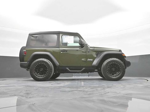 Used 2020 Jeep Wrangler Sport AWD/4WD image 38