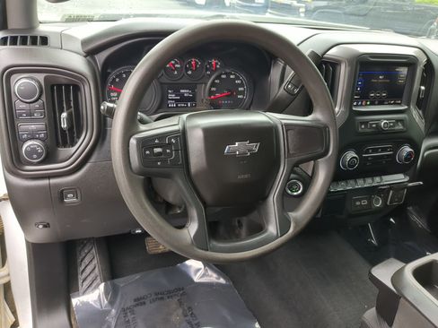 Used 2024 Chevrolet Silverado 1500 Custom AWD/4WD image 18