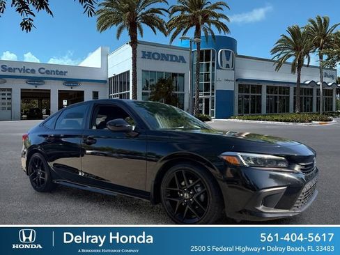 Used 2024 Honda Civic Sport image 1