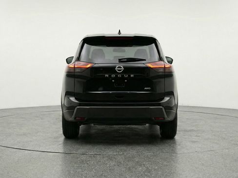 Used 2025 Nissan Rogue SV AWD/4WD image 7