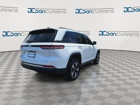 Used 2023 Jeep Grand Cherokee 4WD 4xe image 8