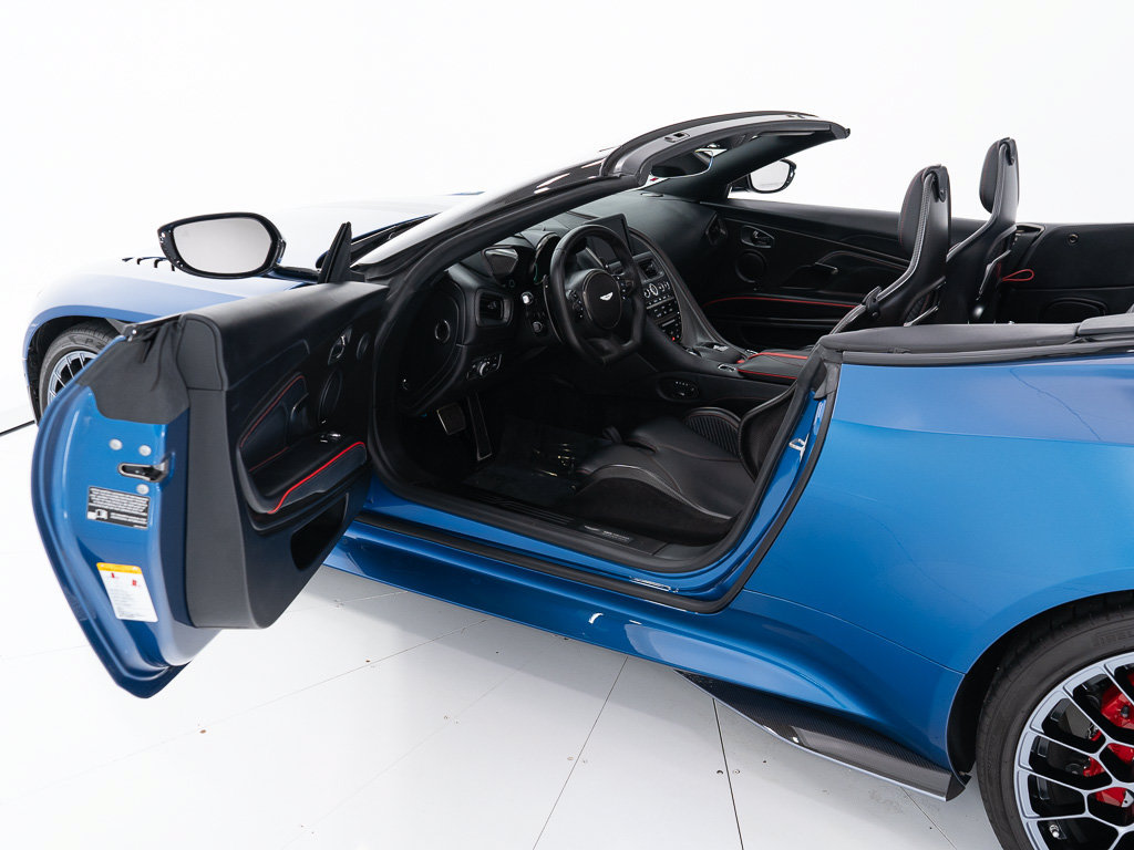 Used 2023 Aston Martin DBS Superleggera Volante RWD image 17
