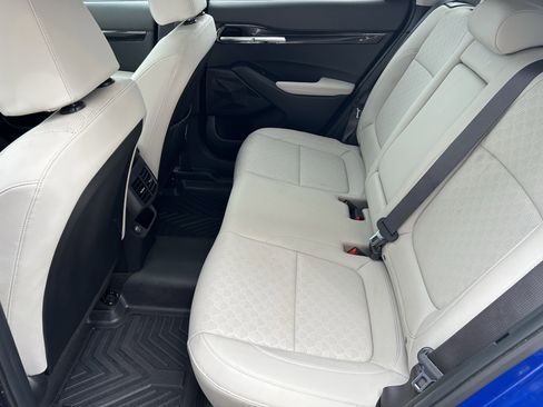 Used 2023 Kia Seltos SX w/ SX Sunroof Package AWD/4WD image 18