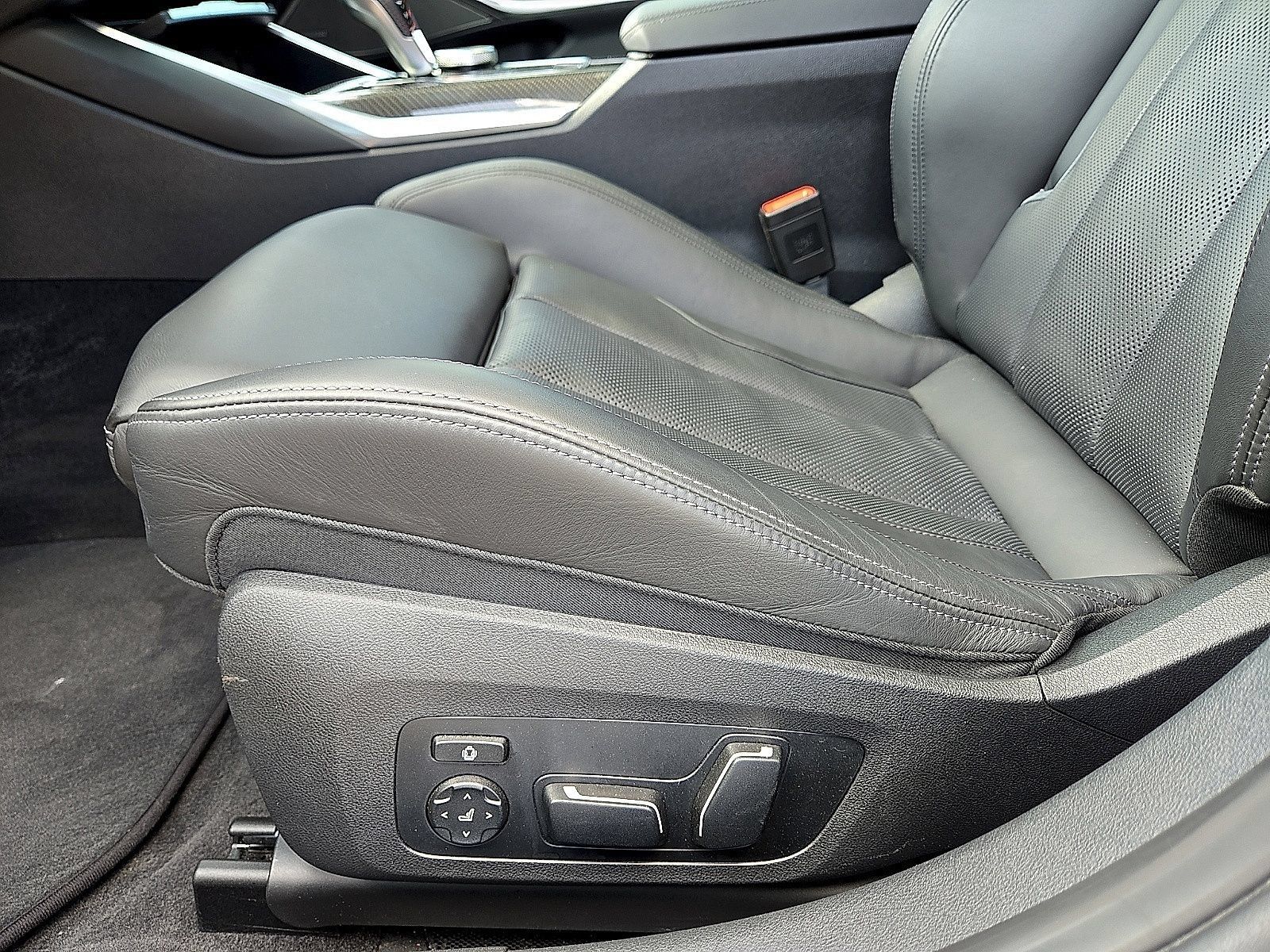 Used 2027 BMW M3 Competition AWD/4WD image 26