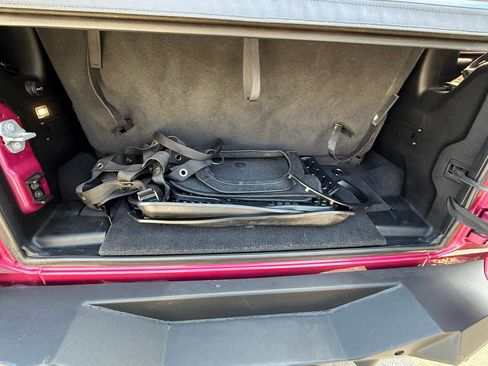 Used 2021 Jeep Wrangler Rubicon w/ Cold Weather Group image 31