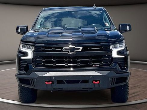 Used 2022 Chevrolet Silverado 1500 LT Trail Boss w/ Convenience Package II AWD/4WD image 3