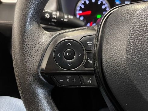 Used 2021 Toyota RAV4 XLE image 22