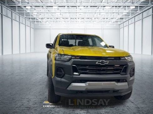Used 2023 Chevrolet Colorado Trail Boss w/ Technology Package image 4