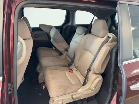 Used 2019 Honda Odyssey EX image 8