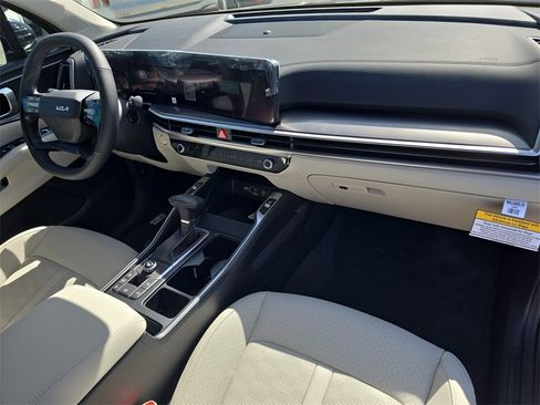 New 2026 Kia Sorento S image 11