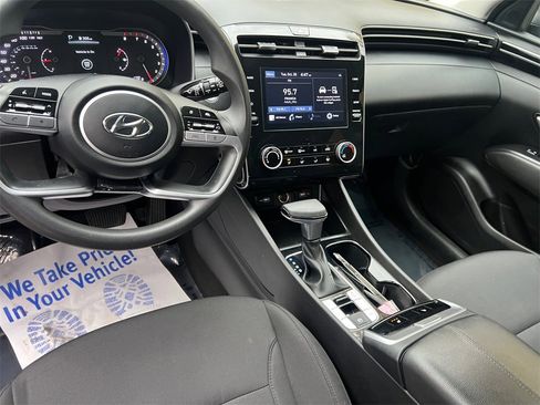 Used 2022 Hyundai Tucson SEL w/ Cargo Package image 10