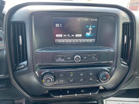 Used 2018 Chevrolet Silverado 2500 W/T w/ WT Convenience Package AWD/4WD image 24
