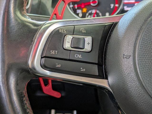 Used 2017 Volkswagen GTI SE FWD image 5