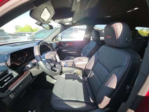 Used 2026 Chevrolet Traverse Z71 AWD/4WD image 8