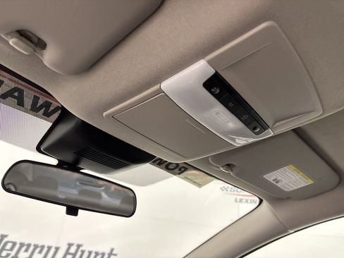 Used 2024 Nissan Sentra SR image 19