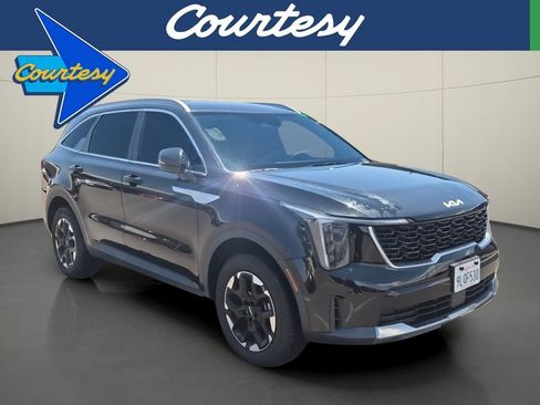 Used 2024 Kia Sorento S AWD/4WD image 1