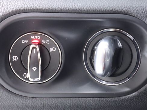 Used 2017 Porsche Macan S image 10