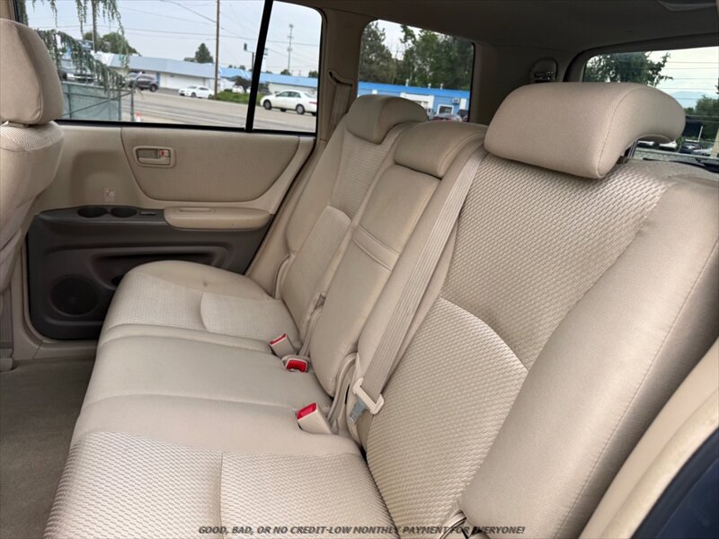 Used 2007 Toyota Highlander 4WD V6 w/ 3rd Row image 13
