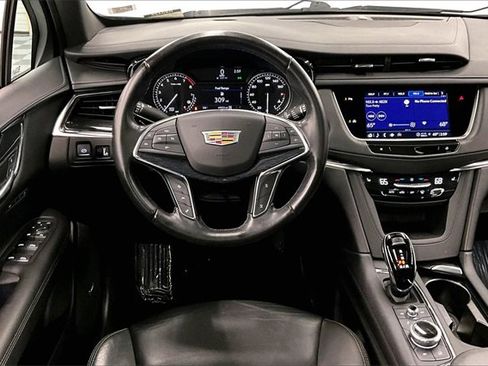 Used 2022 Cadillac XT5 Premium Luxury image 5