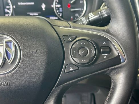 Used 2020 Buick Enclave Avenir w/ Avenir Technology Package FWD image 40