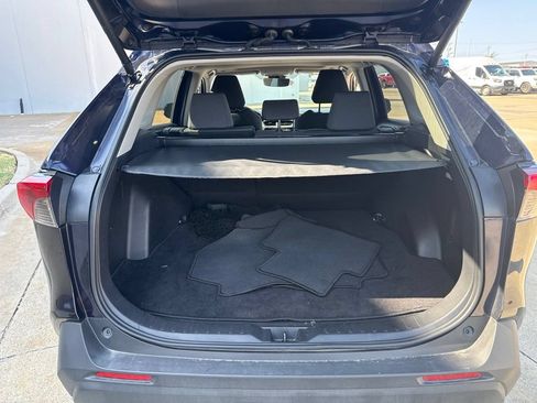 Used 2025 Toyota RAV4 XLE w/ Convenience Package FWD image 9
