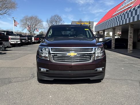 Used 2017 Chevrolet Suburban Premier image 2