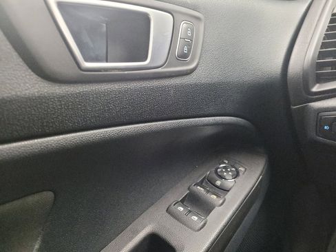 Used 2018 Ford EcoSport SE image 27