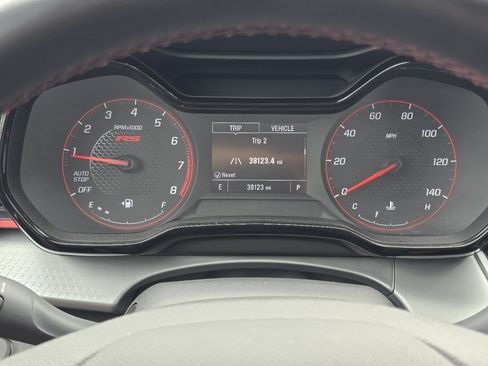 Used 2024 Chevrolet Trax RS FWD image 30