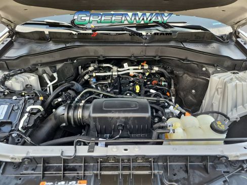Used 2023 Ford Explorer XLT w/ Equipment Group 202A RWD image 6