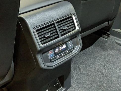 New 2026 Volkswagen Atlas SE image 25