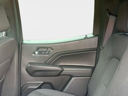 Used 2023 Chevrolet Colorado LT w/ LT Convenience Package RWD image 13