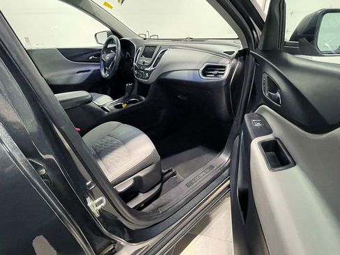 Used 2019 Chevrolet Equinox LS image 25