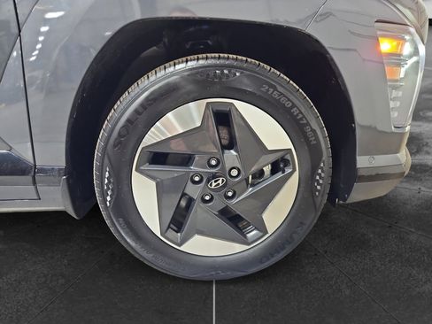Used 2024 Hyundai Kona Limited FWD image 33