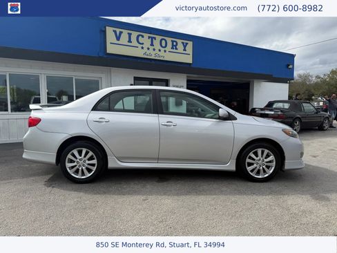 Used 2010 Toyota Corolla S image 2